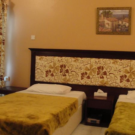 שארג'ה Summer Land Hotel Apartment מראה חיצוני תמונה