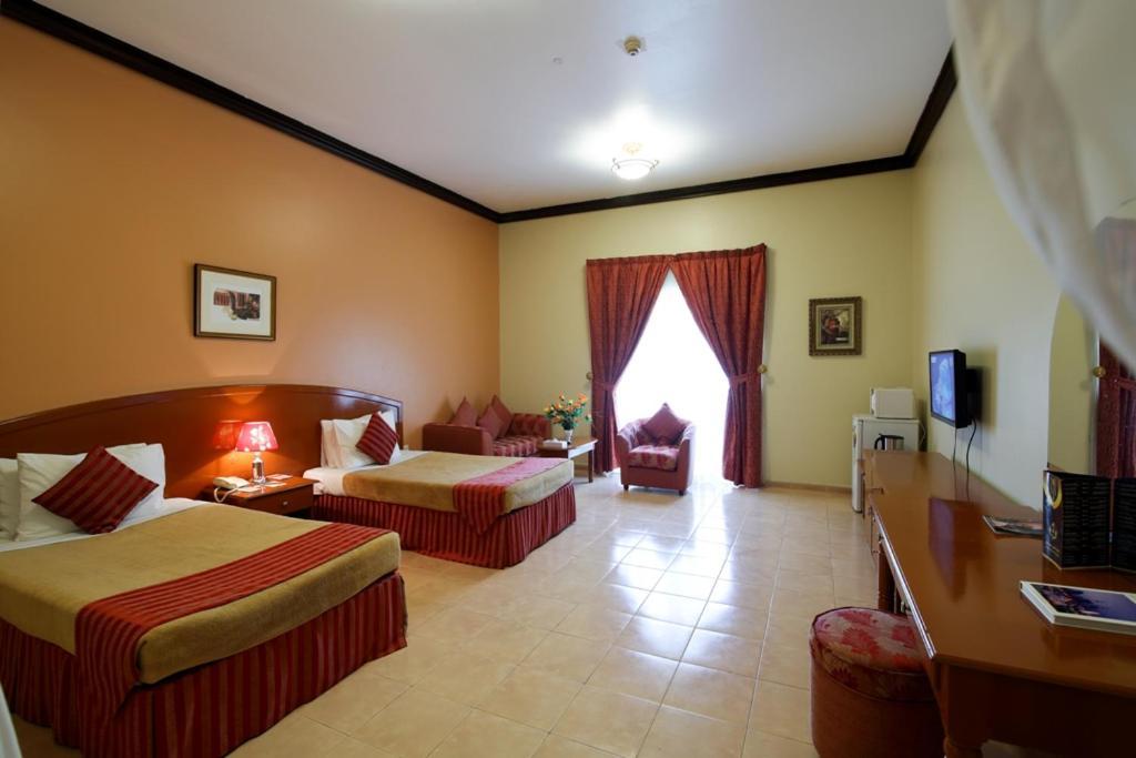 שארג'ה Summer Land Hotel Apartment מראה חיצוני תמונה