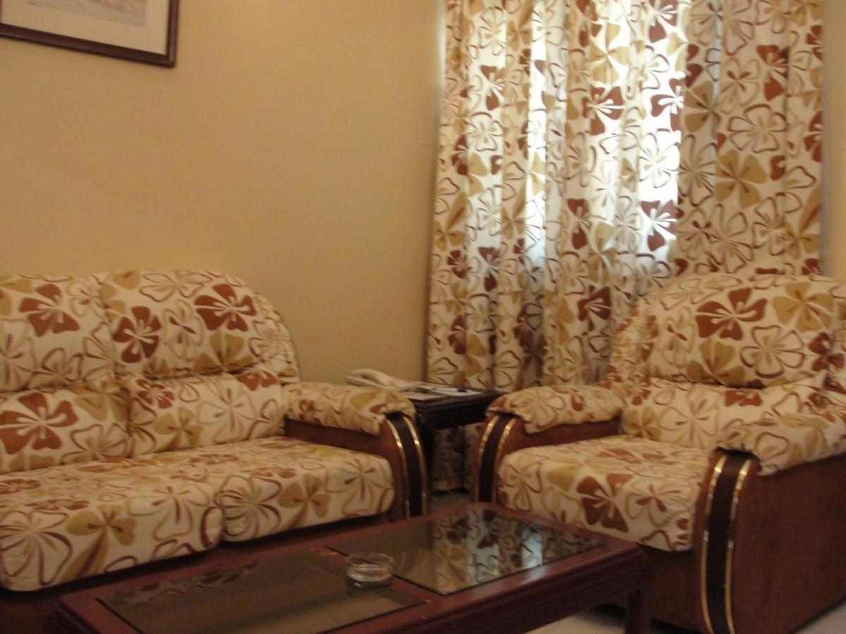 שארג'ה Summer Land Hotel Apartment מראה חיצוני תמונה