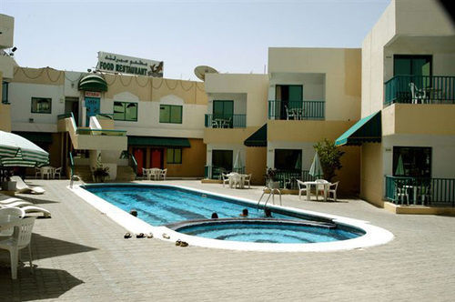 שארג'ה Summer Land Hotel Apartment מראה חיצוני תמונה