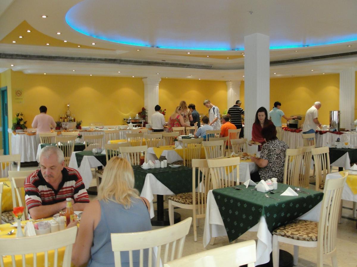 שארג'ה Summer Land Hotel Apartment מראה חיצוני תמונה